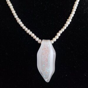 EUC Freshwater Pearls with Glass Pendant
